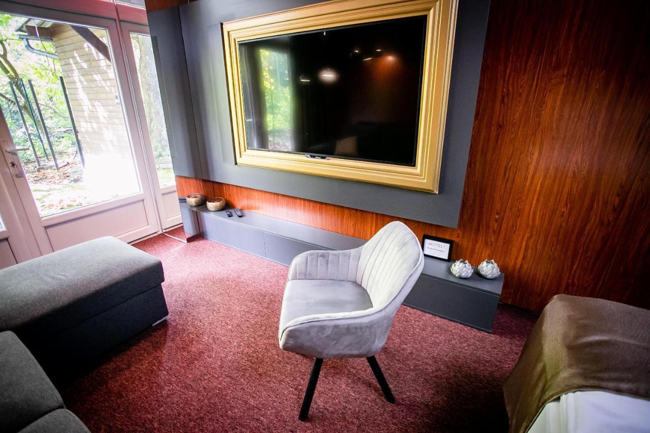 Motel1- A Megfizetheto Luxus! Dunaújváros 외부 사진