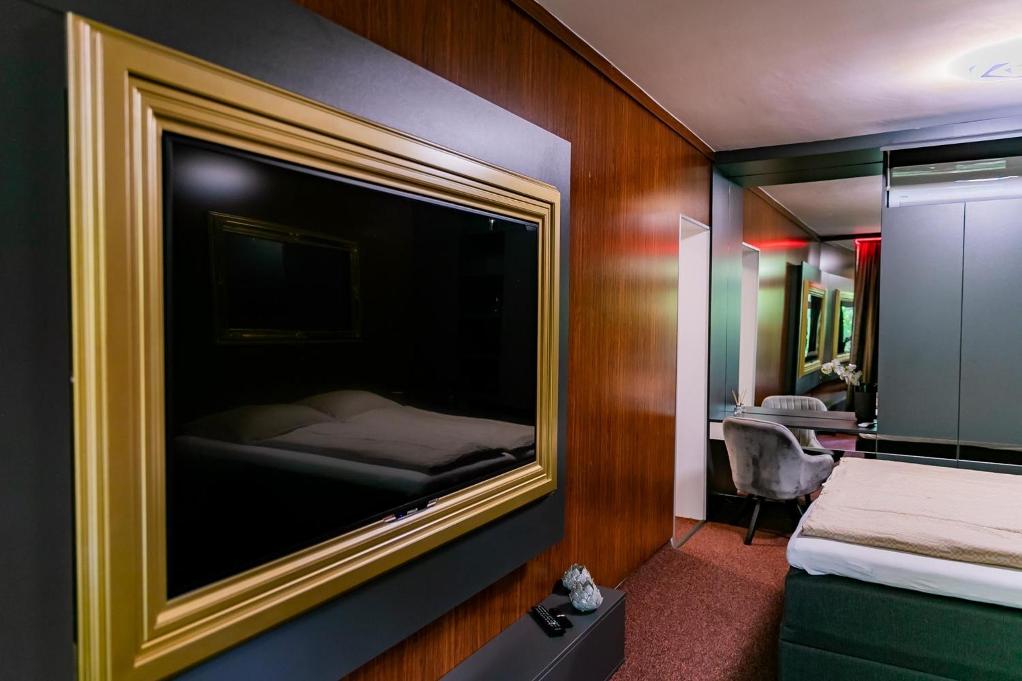 Motel1- A Megfizetheto Luxus! Dunaújváros 외부 사진
