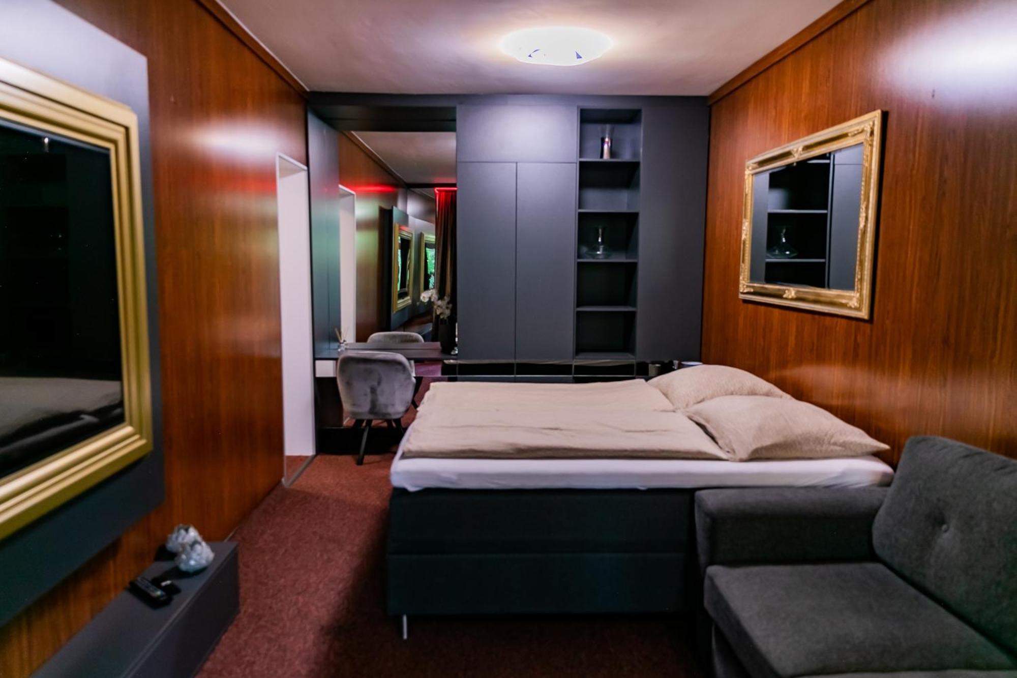 Motel1- A Megfizetheto Luxus! Dunaújváros 외부 사진